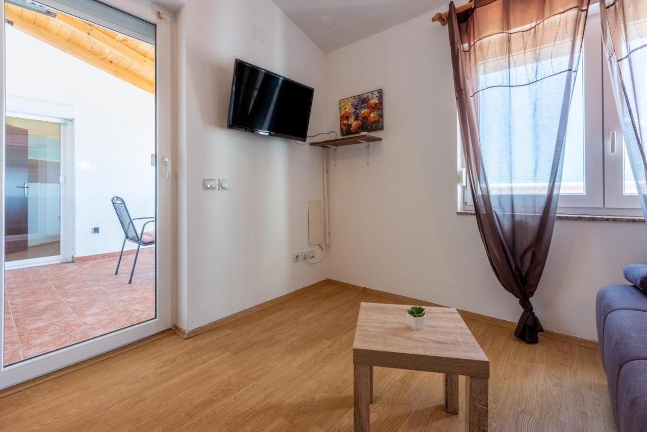 Apartments Antonija تْسْغيكفانِتْسا المظهر الخارجي الصورة